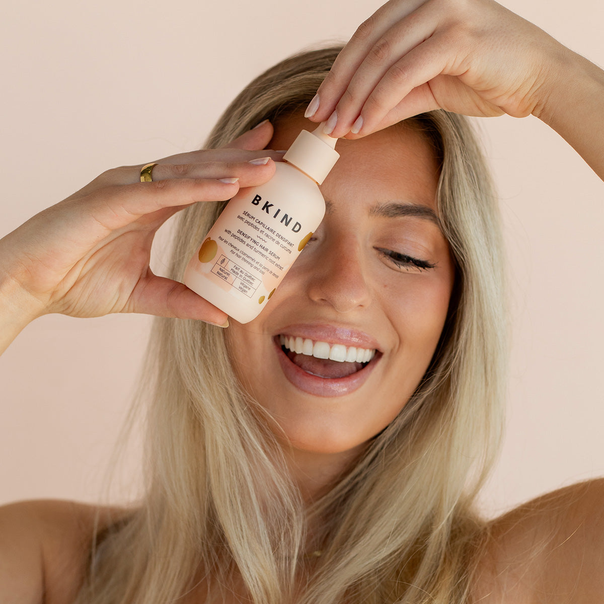 Sérum capillaire densifiant avec peptides et racine de curcuma