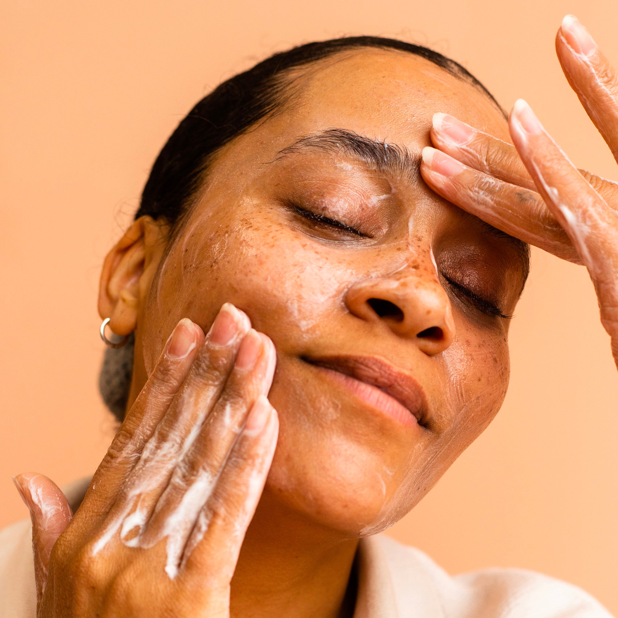 makeup remover bar BKIND barre démaquillante