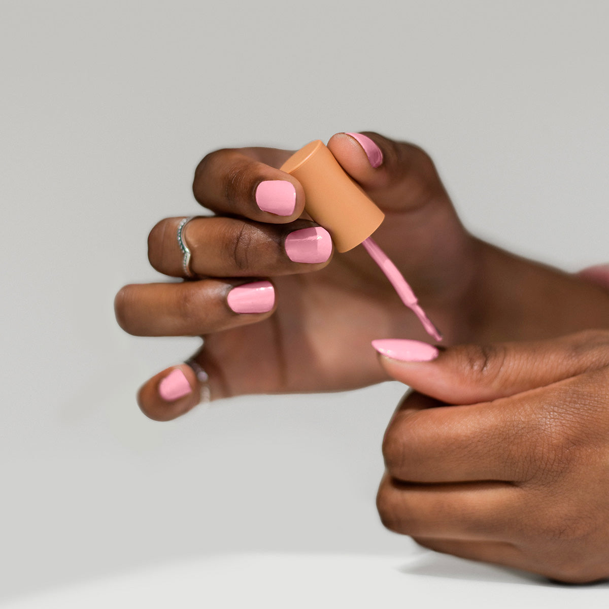 BKIND nail polish vernis vegan 21-free Biche Club rose