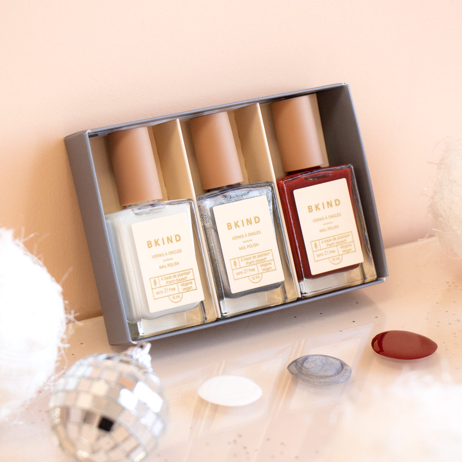 The Holiday essentials - Nail Polish Collection