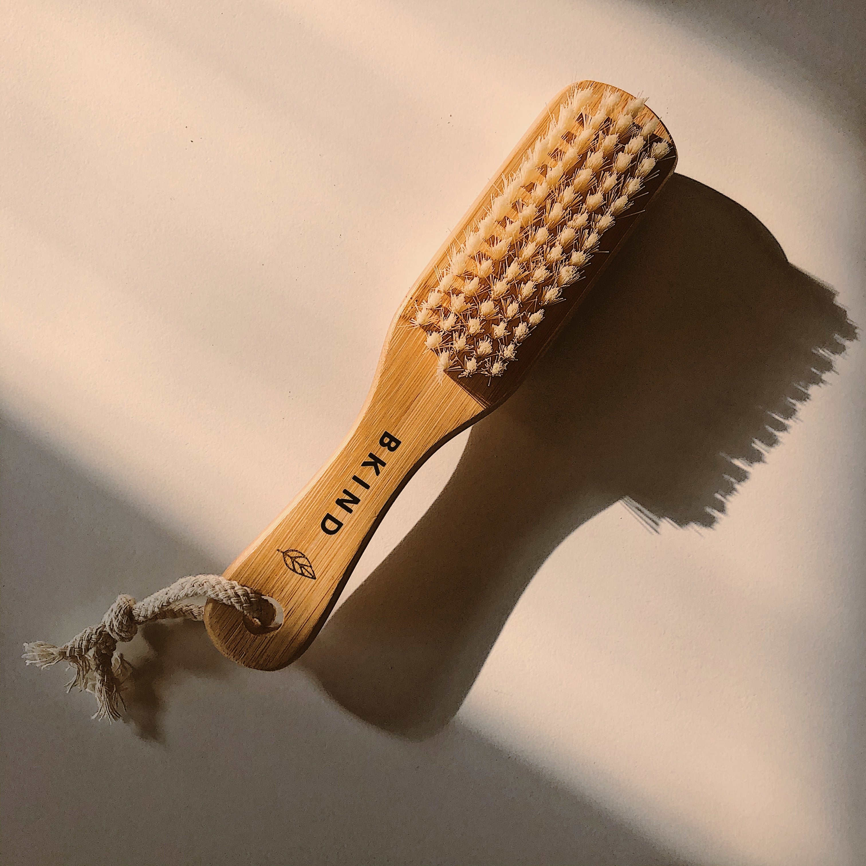 *Imparfait* Brosse en bambou pour le corps